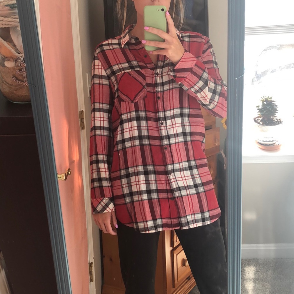 Red black and white plaid flannel - Picture 2 of 3